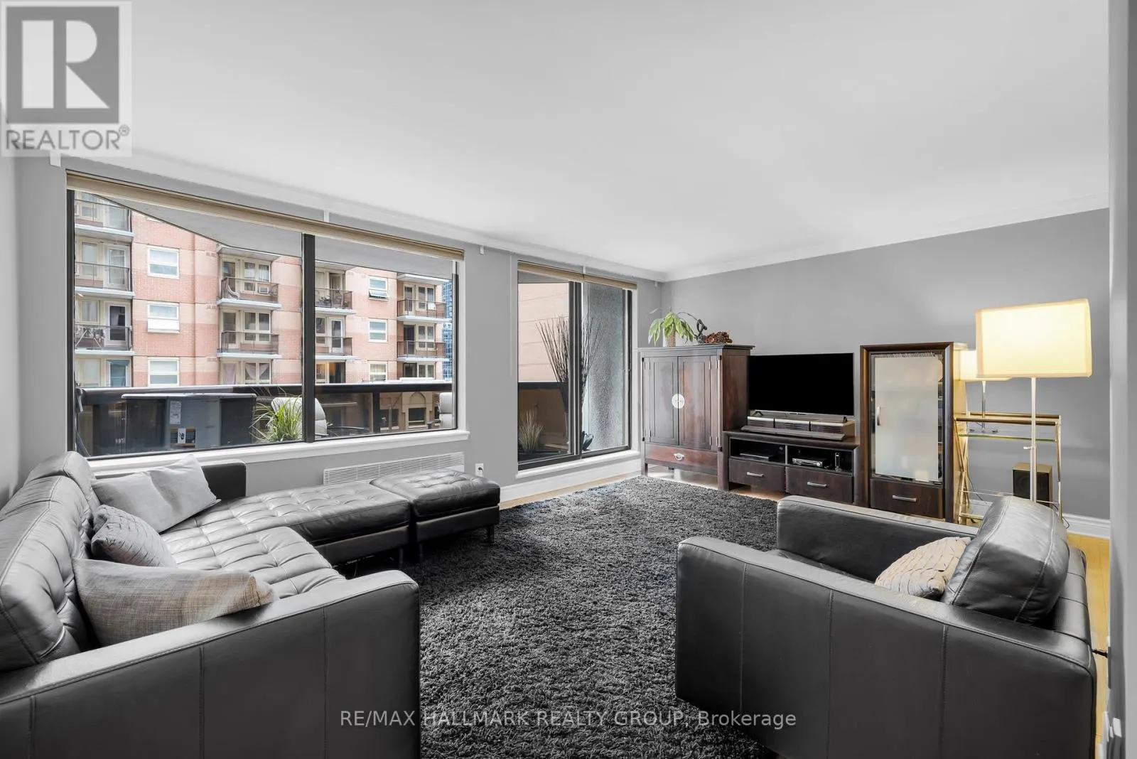 402 - 470 LAURIER AVENUE W