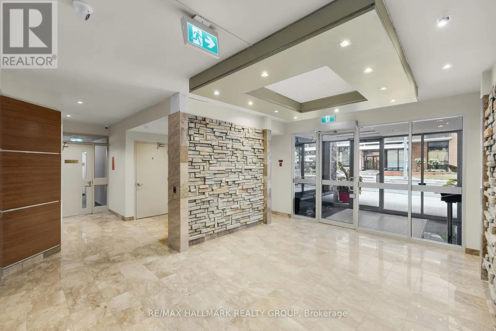 402 - 470 LAURIER AVENUE W