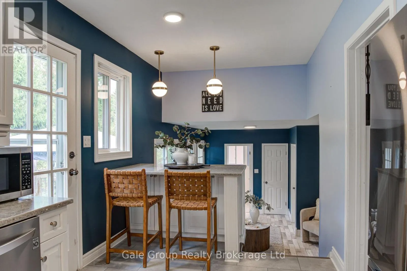 55 ALTADORE CRESCENT