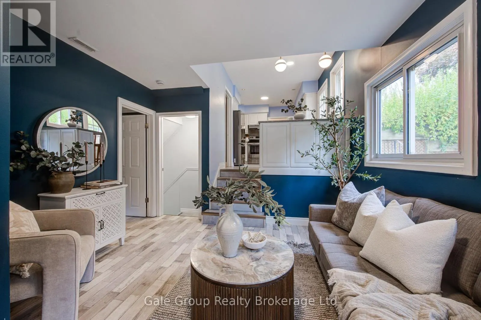 55 ALTADORE CRESCENT