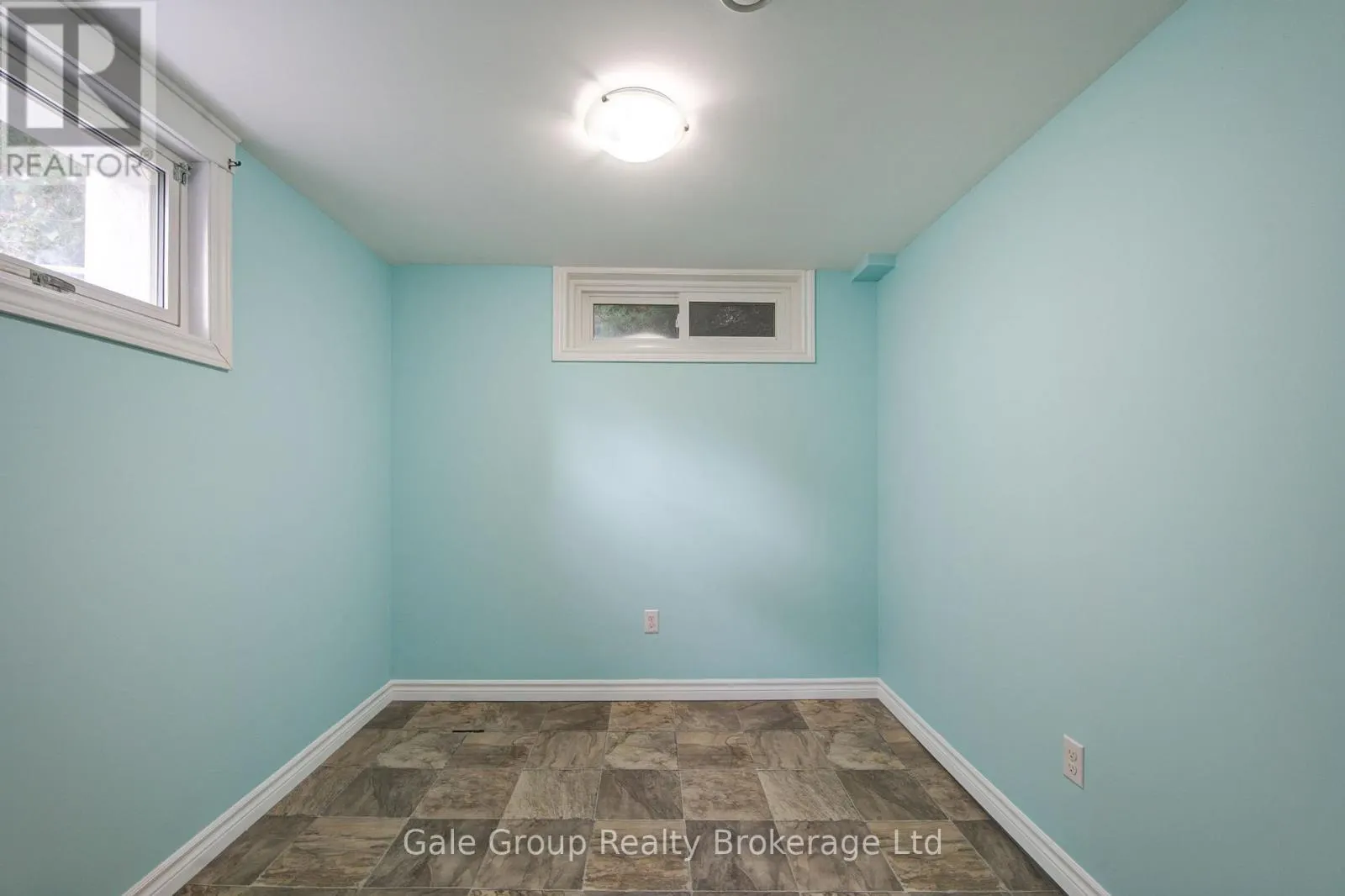 55 ALTADORE CRESCENT