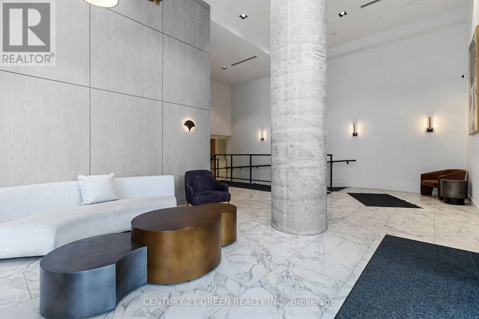 408 - 15 WELLINGTON STREET S