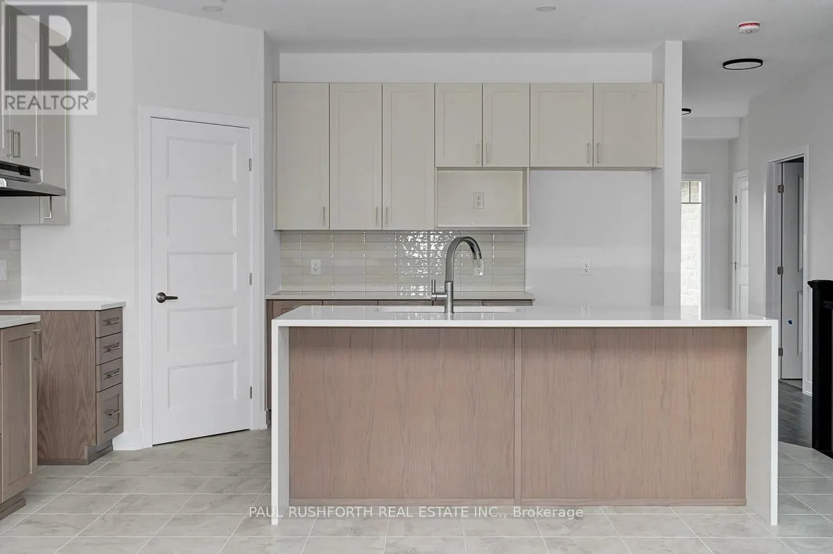 124 CHANDELLE PRIVATE