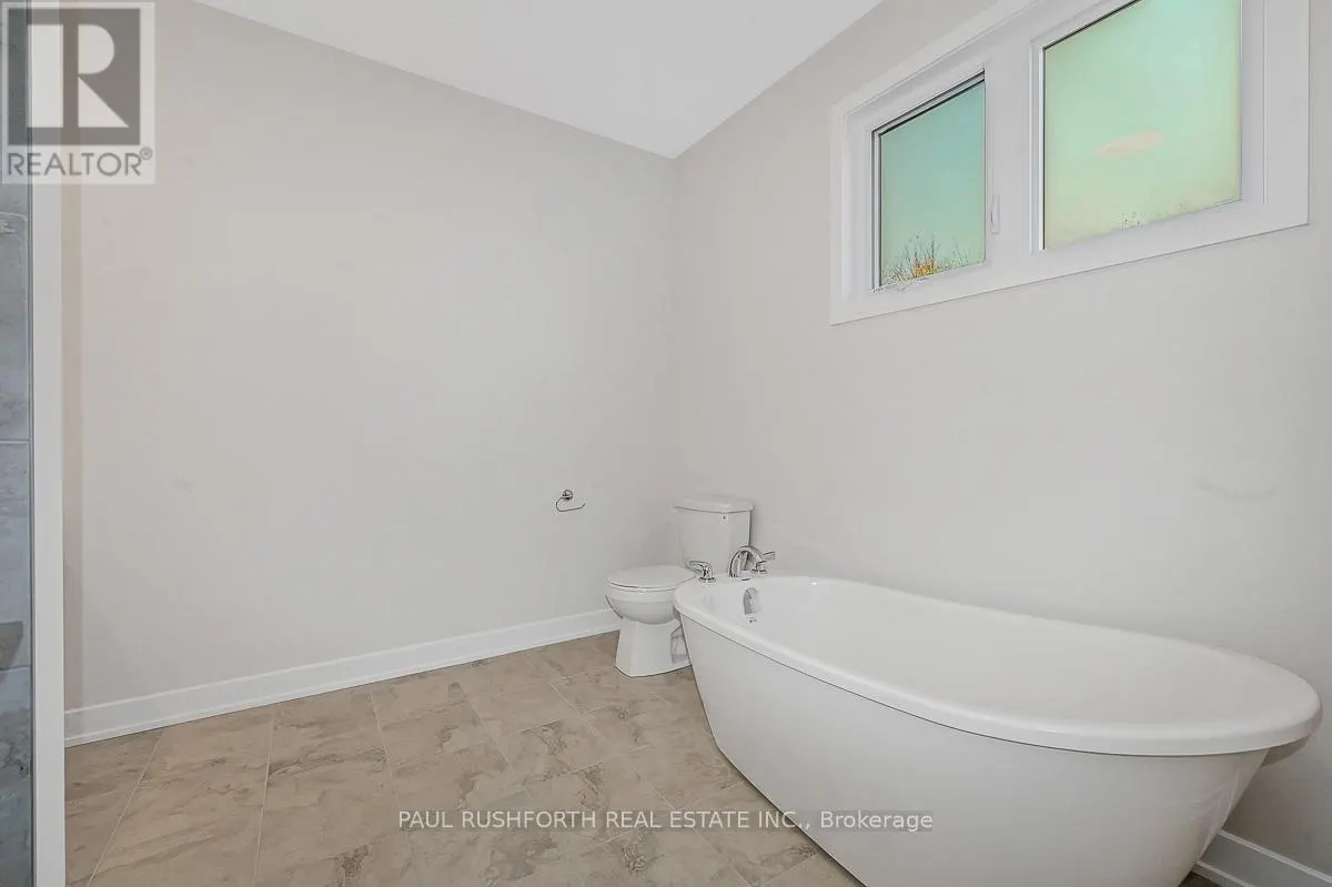 124 CHANDELLE PRIVATE