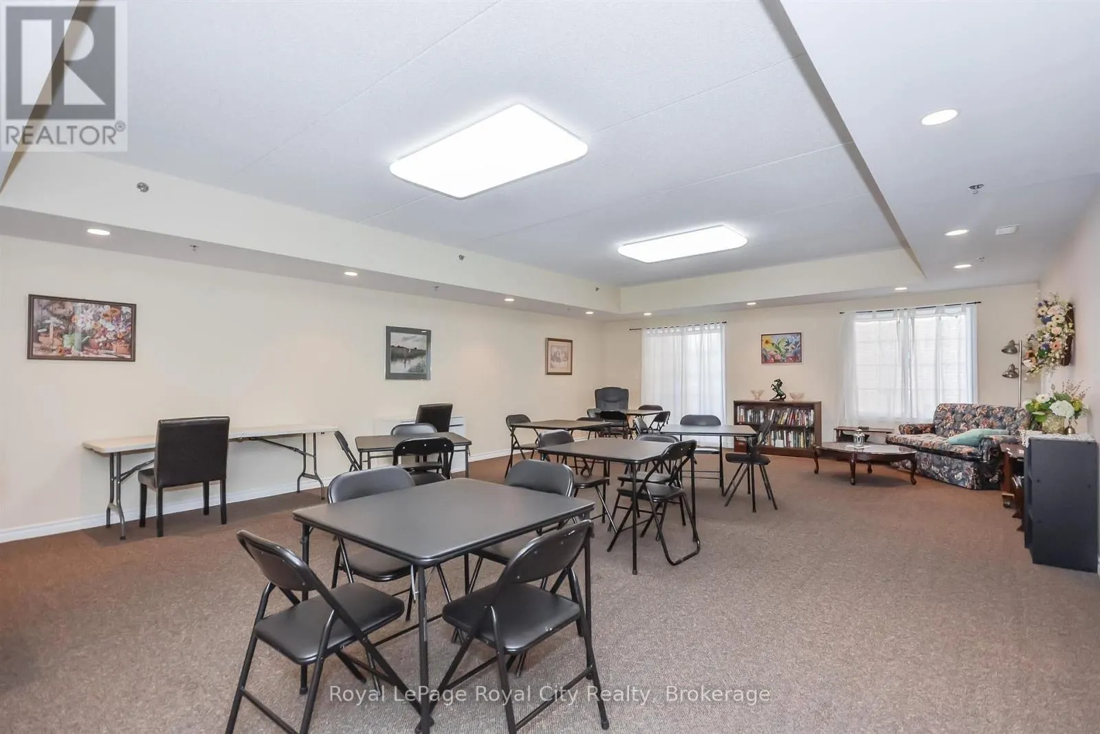 316 - 308 WATSON PARKWAY N, #316