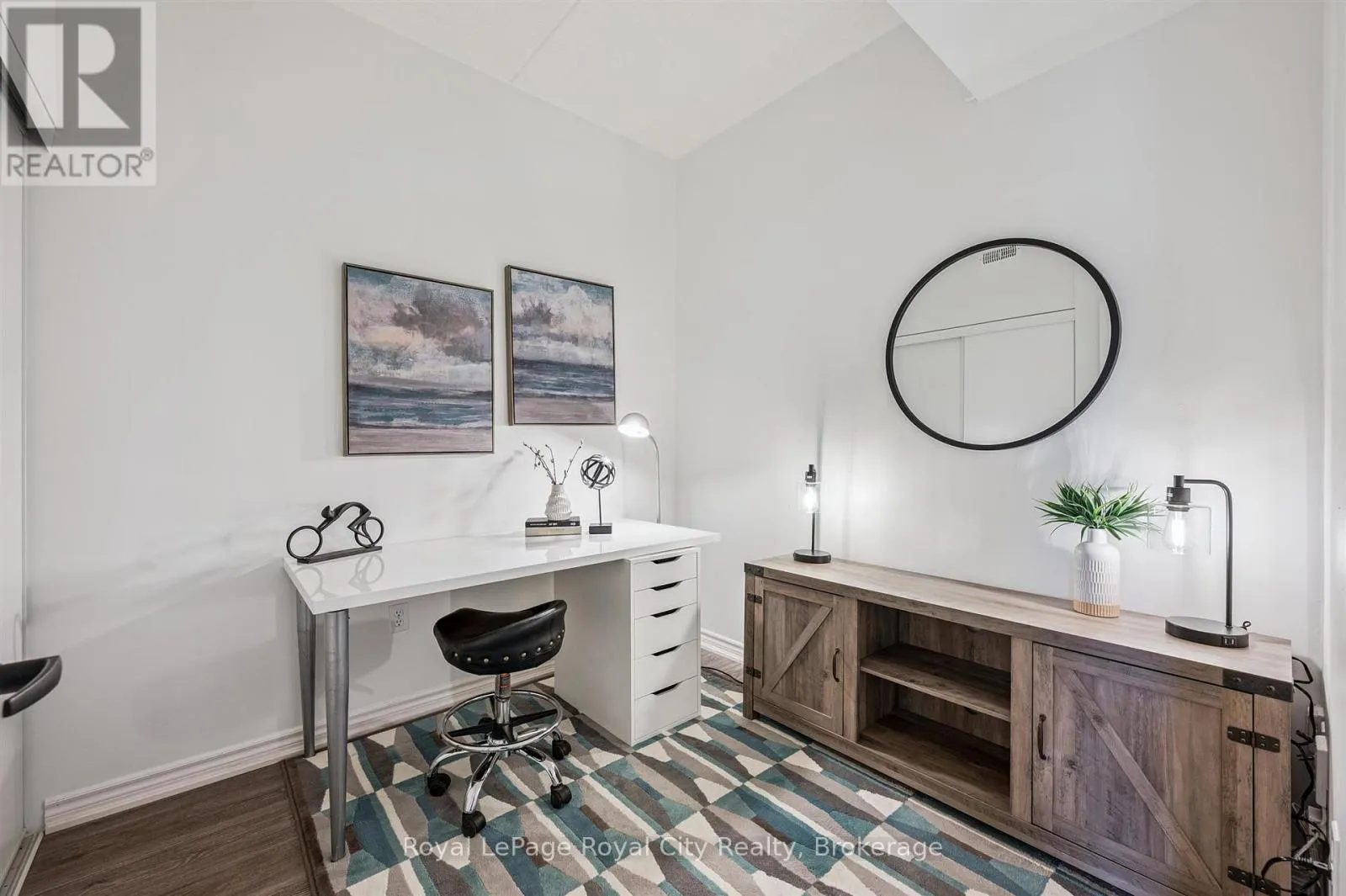 316 - 308 WATSON PARKWAY N, #316