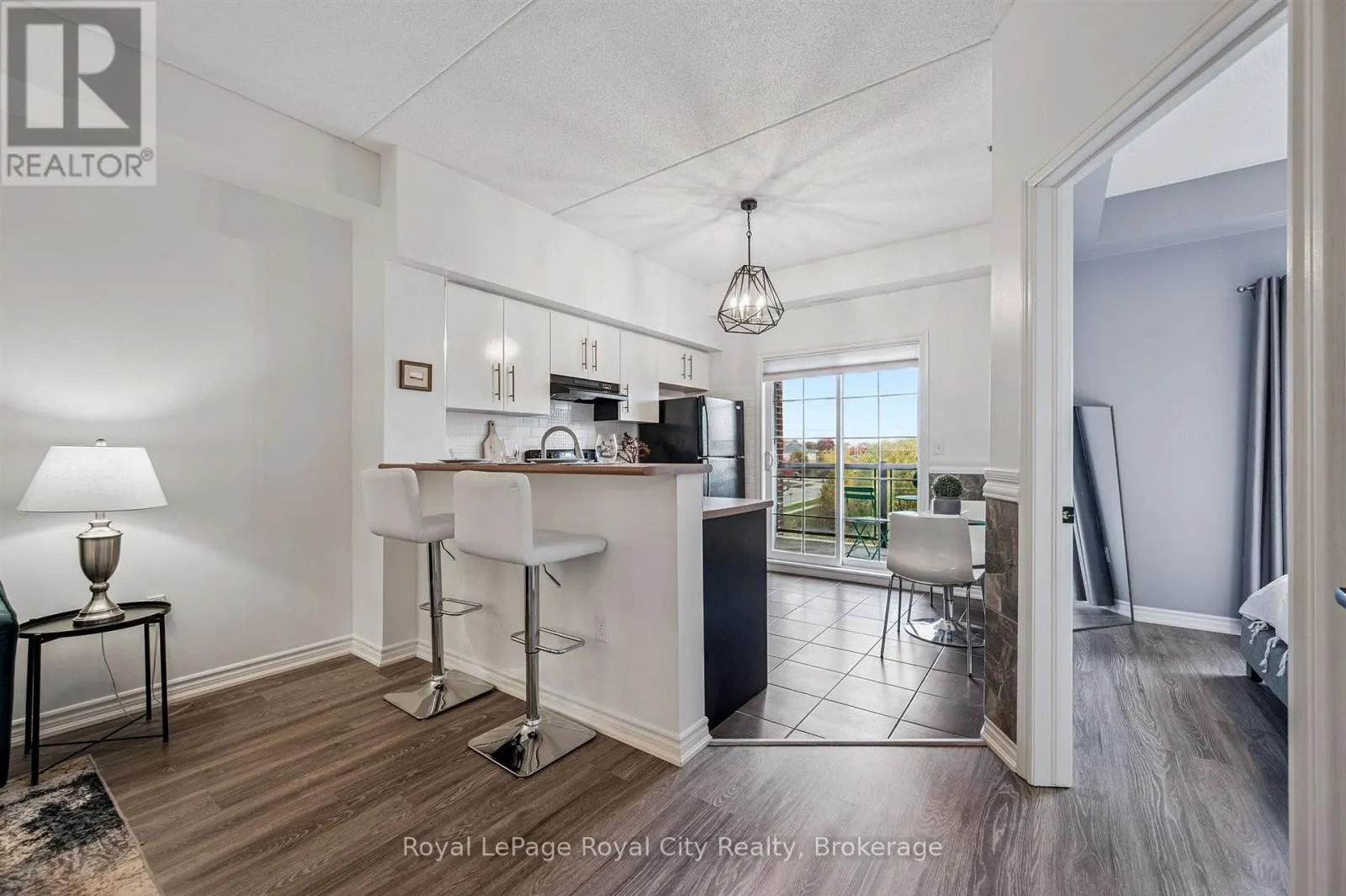 316 - 308 WATSON PARKWAY N, #316