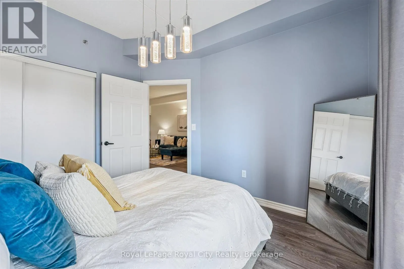 316 - 308 WATSON PARKWAY N, #316