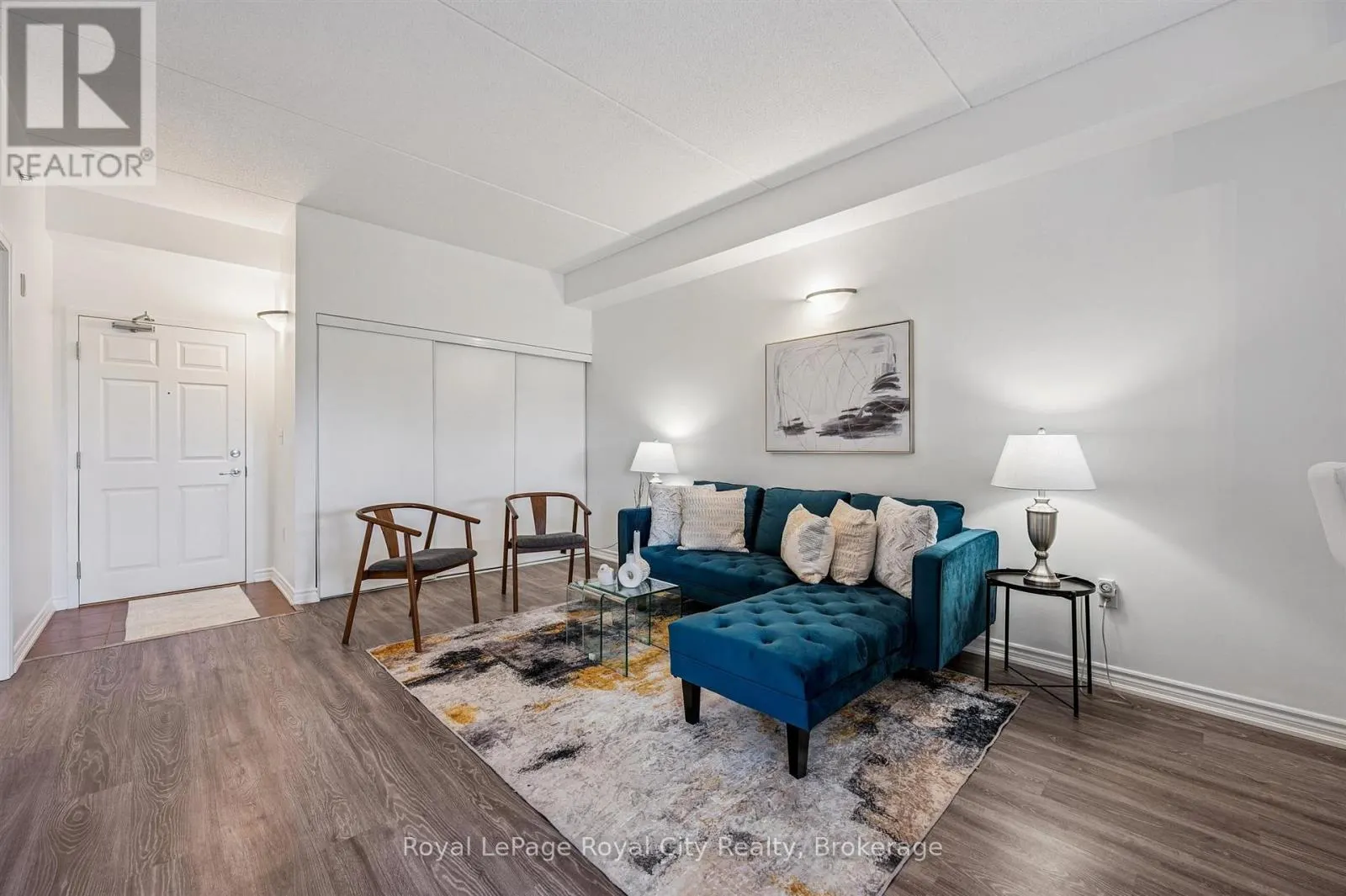 316 - 308 WATSON PARKWAY N, #316