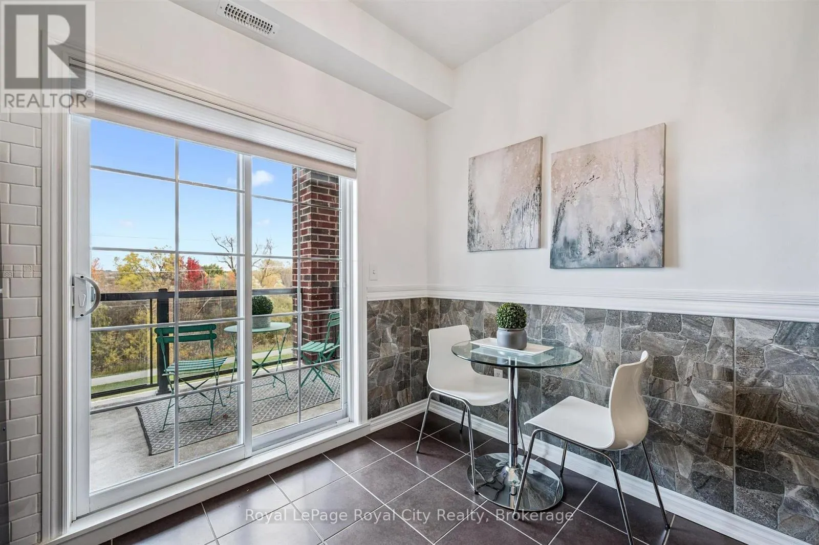 316 - 308 WATSON PARKWAY N, #316