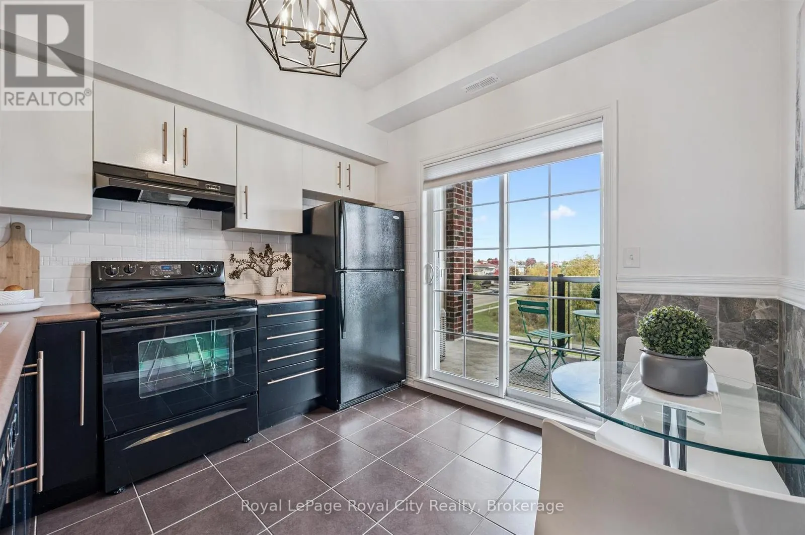 316 - 308 WATSON PARKWAY N, #316