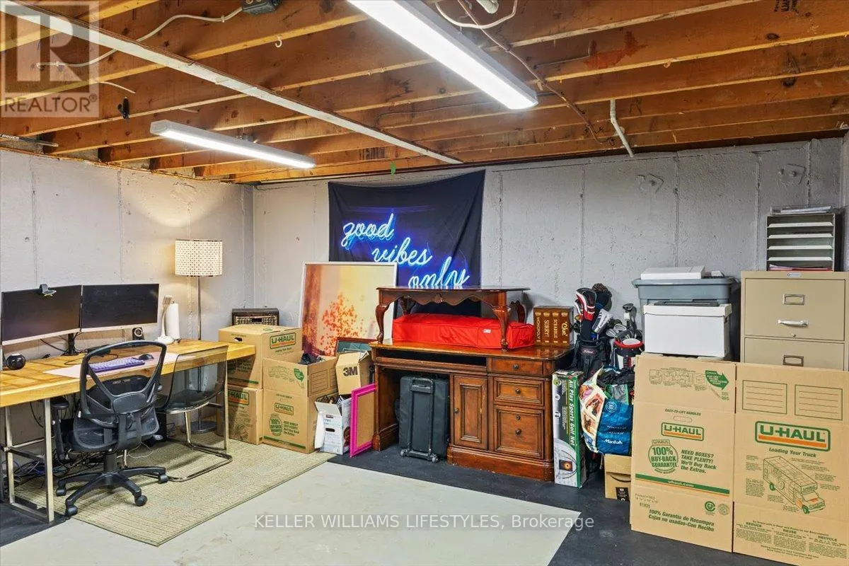 963 NOTRE DAME DRIVE