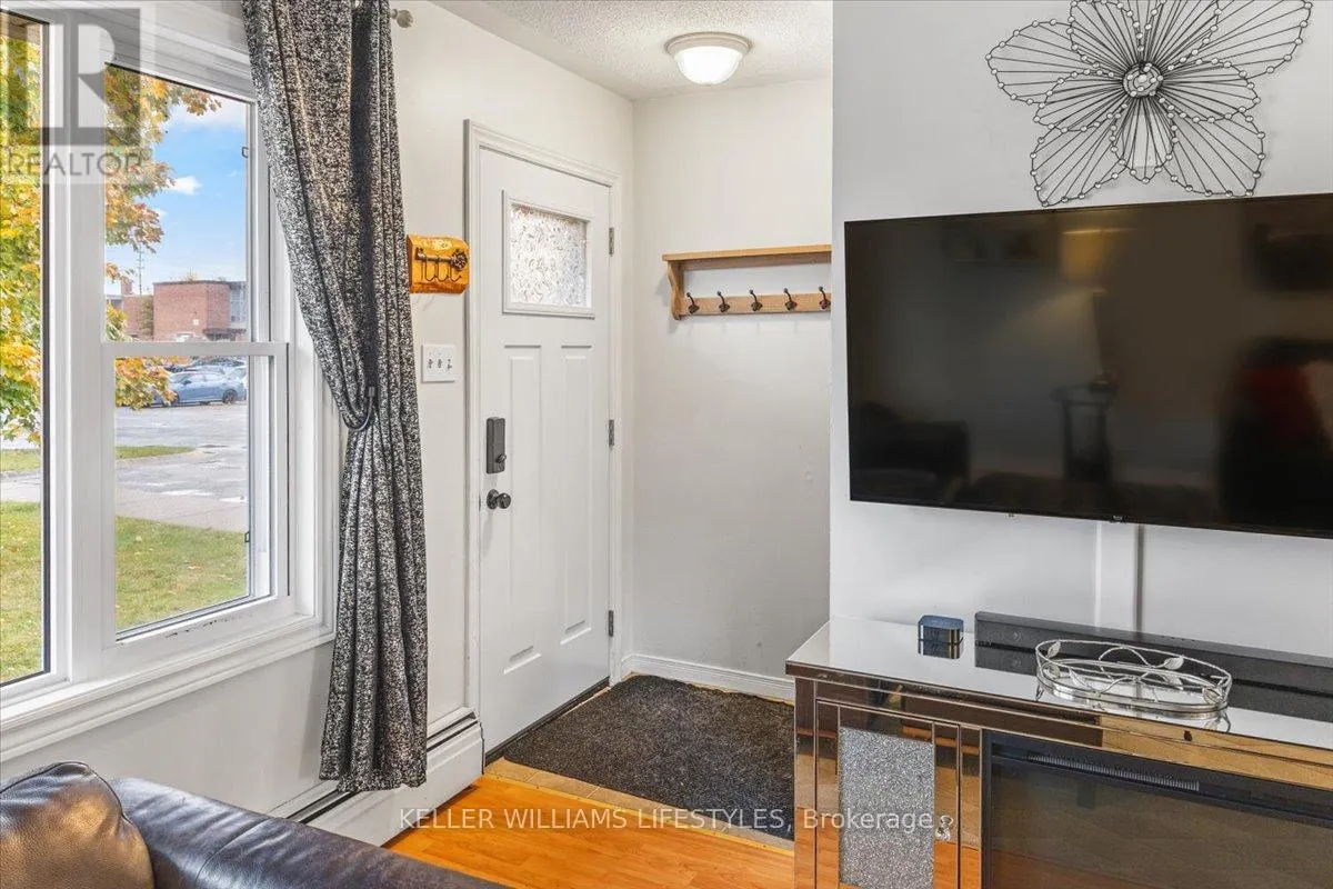 963 NOTRE DAME DRIVE