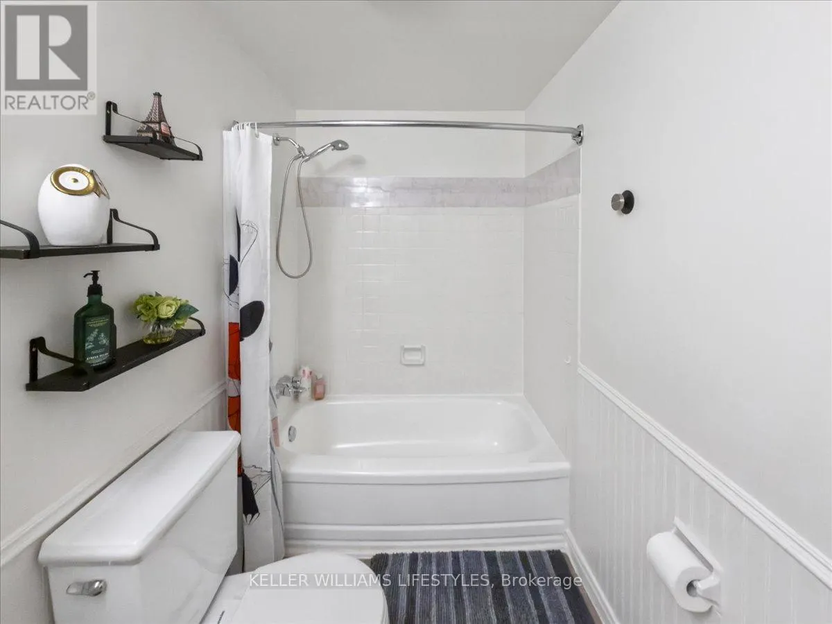 963 NOTRE DAME DRIVE