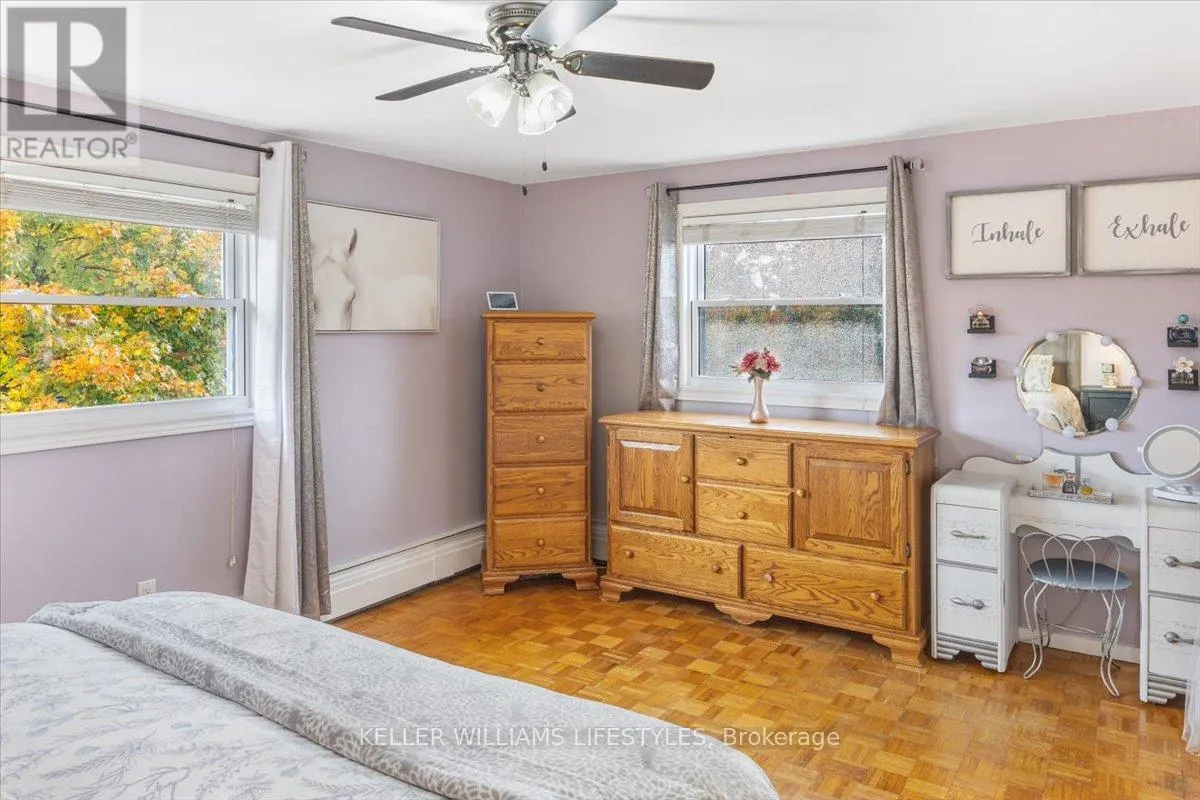 963 NOTRE DAME DRIVE