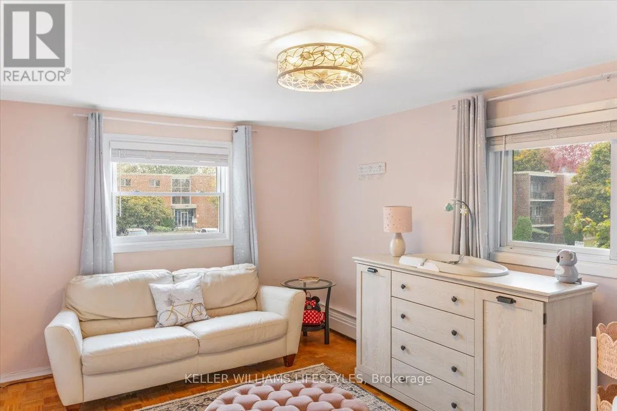 963 NOTRE DAME DRIVE