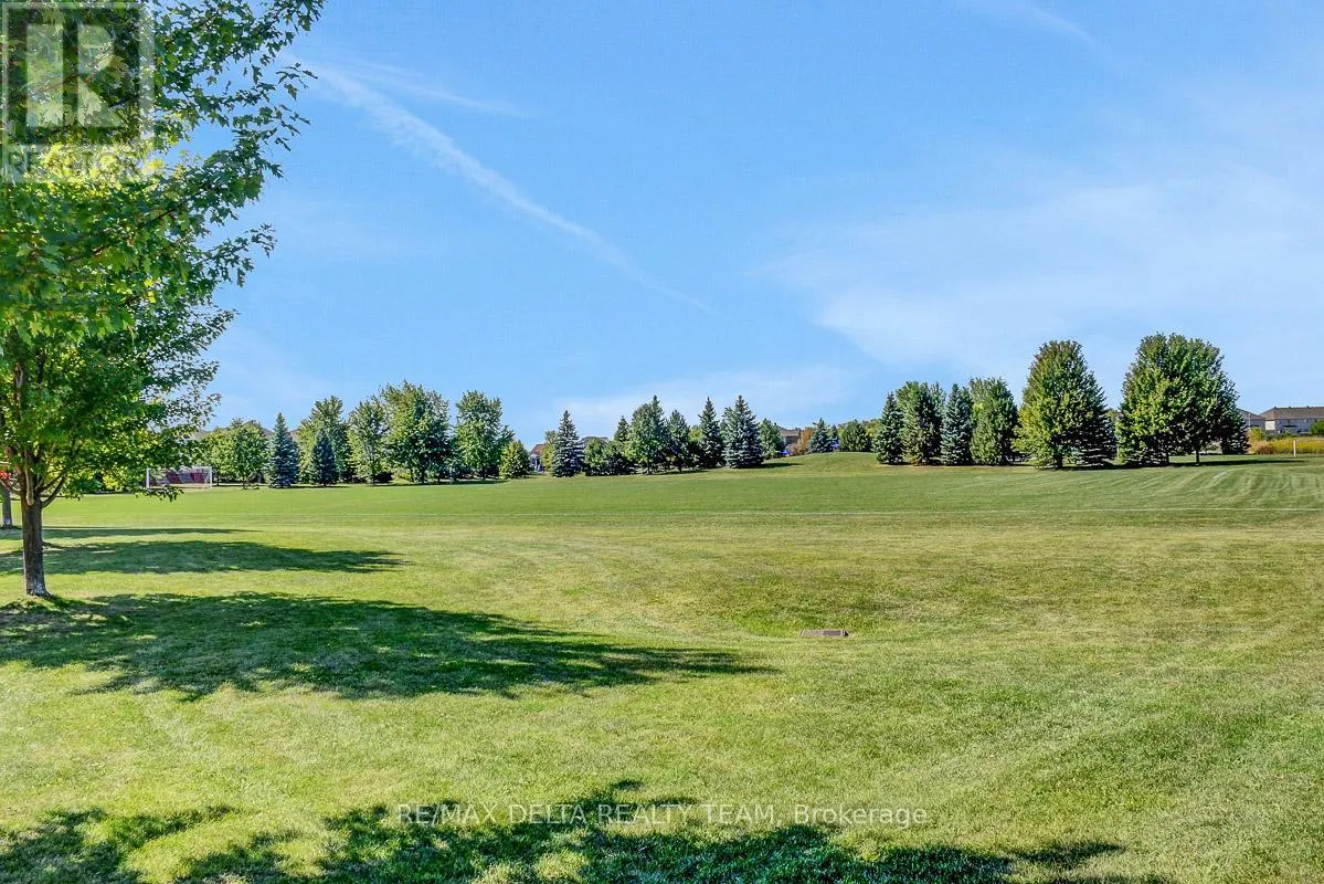 1916 MONTMERE AVENUE