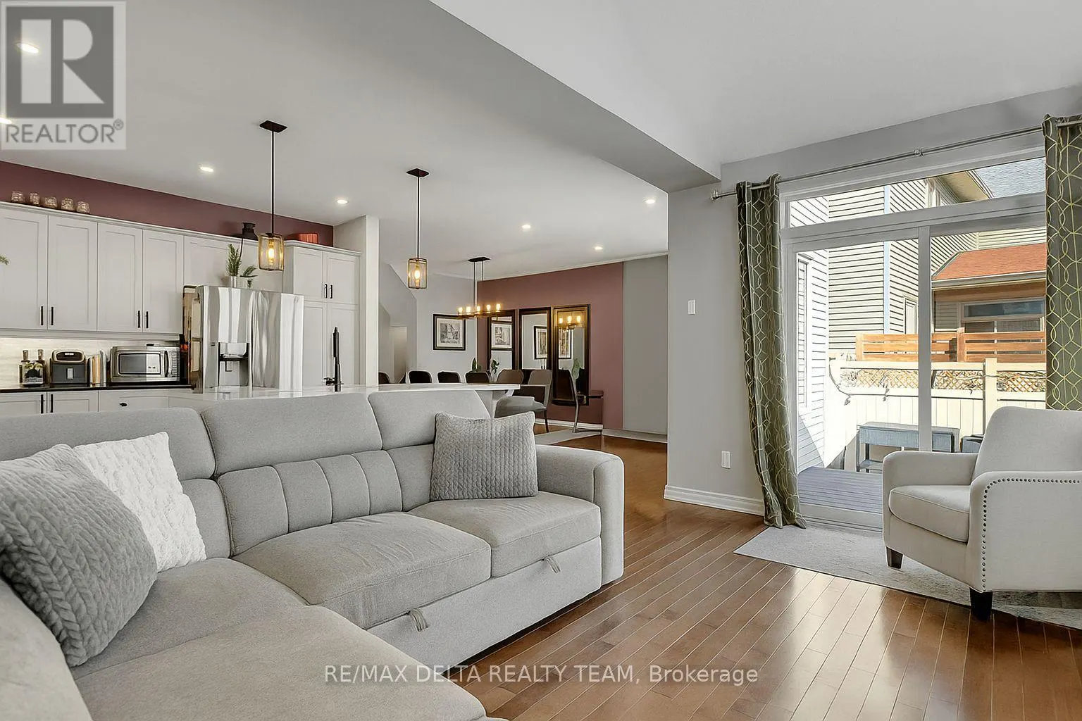 1916 MONTMERE AVENUE