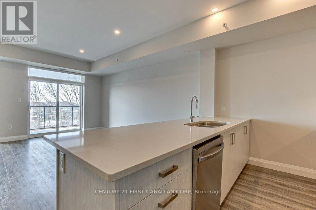 213 - 200 CALLAWAY ROAD, #213