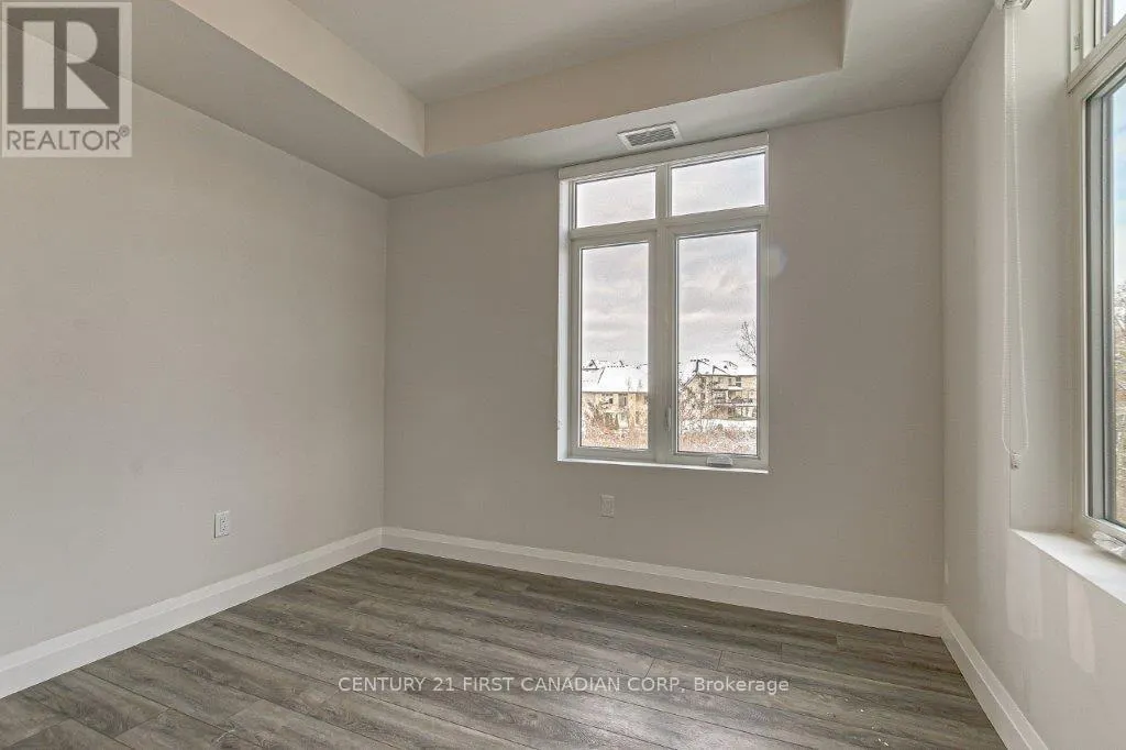 213 - 200 CALLAWAY ROAD, #213