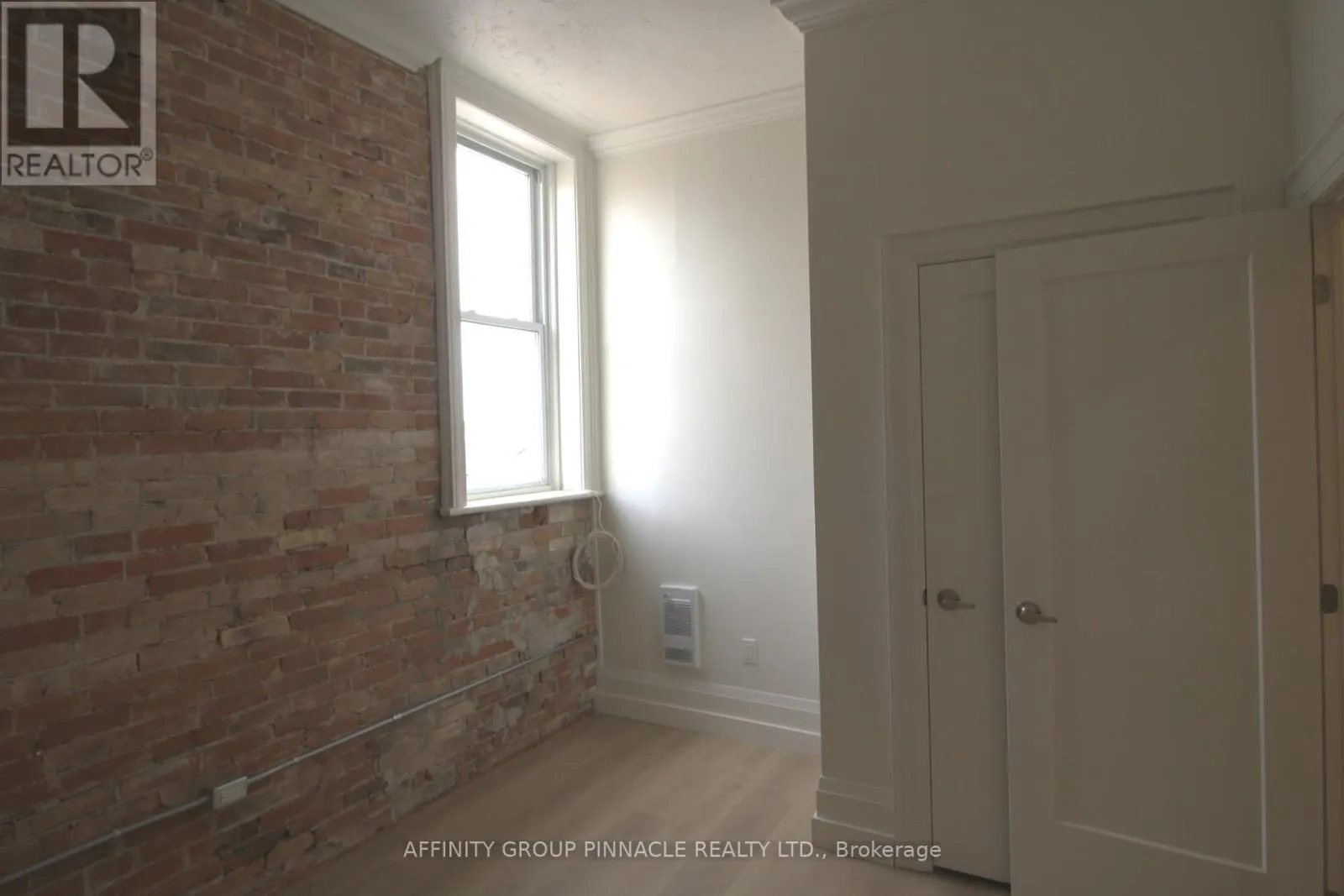 2 - 3 CAMBRIDGE STREET S, #2