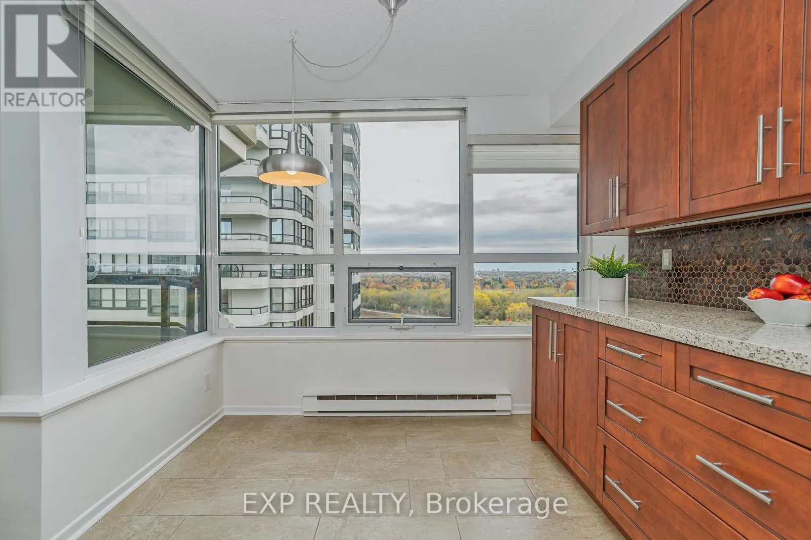 2305 - 1500 RIVERSIDE DRIVE