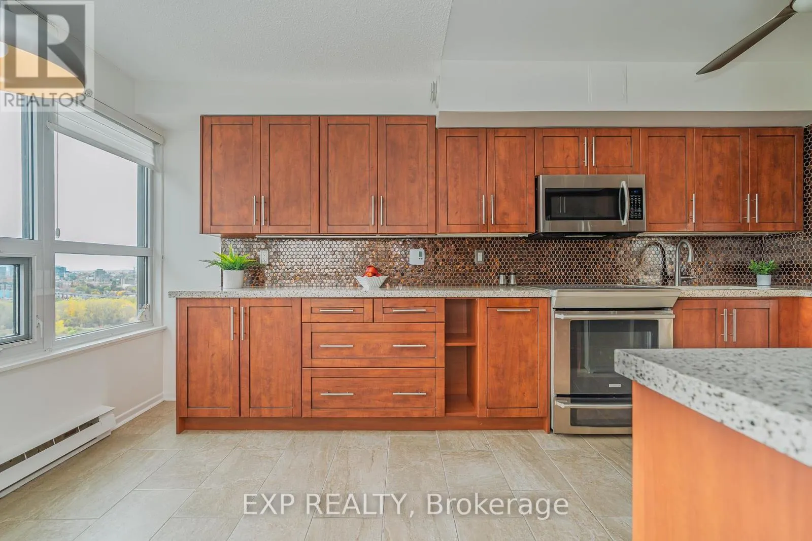 2305 - 1500 RIVERSIDE DRIVE