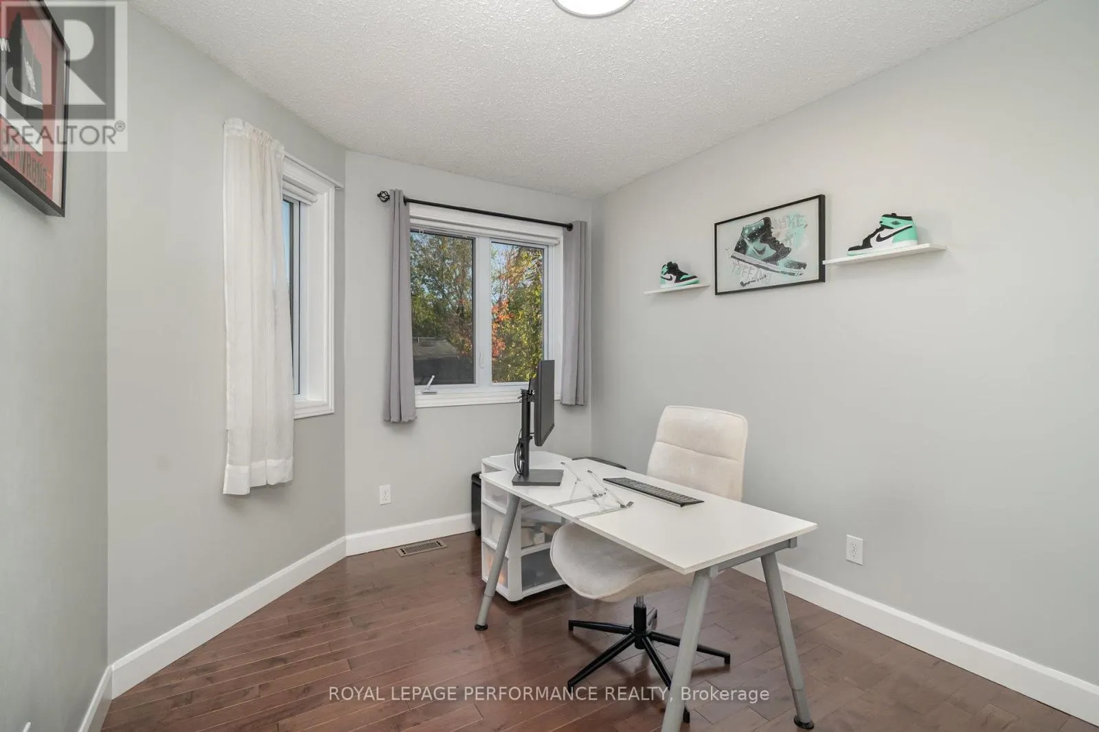 1150 CHIMNEY HILL WAY