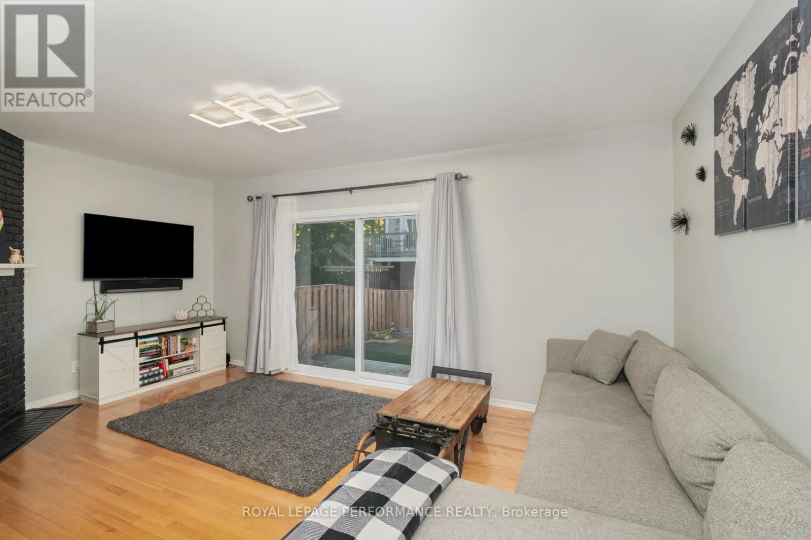 1150 CHIMNEY HILL WAY