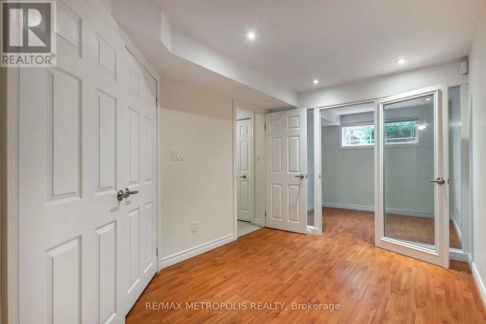 C16 - 619 WILD GINGER AVENUE