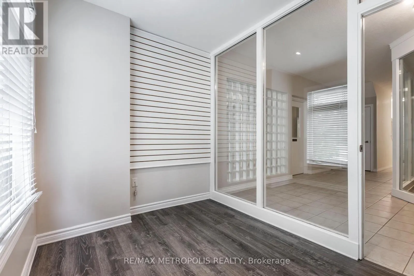 C16 - 619 WILD GINGER AVENUE