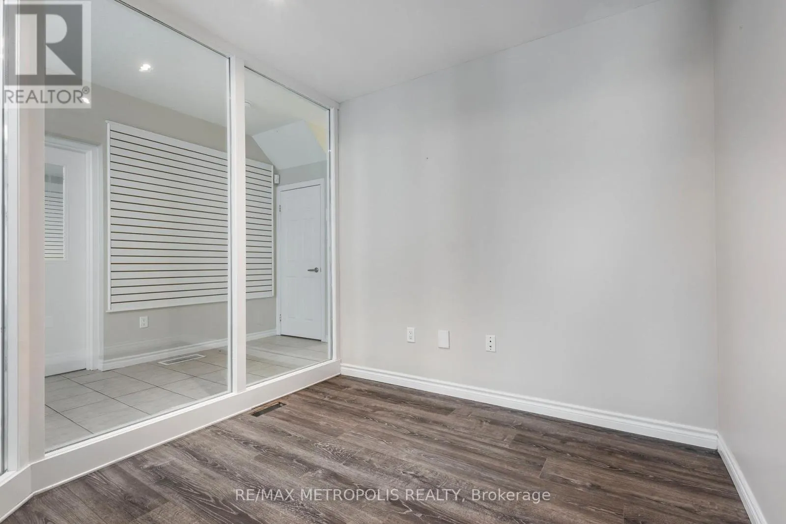 C16 - 619 WILD GINGER AVENUE