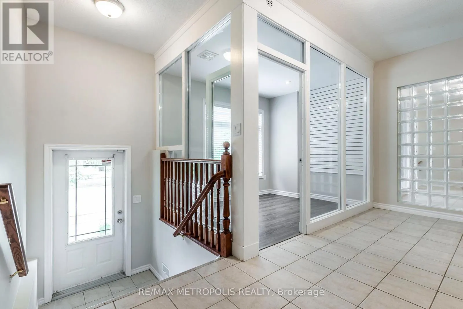 C16 - 619 WILD GINGER AVENUE