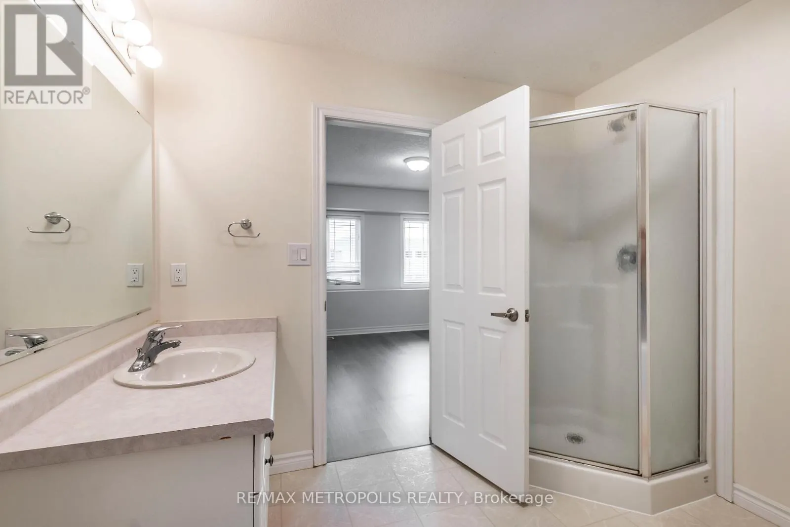 C16 - 619 WILD GINGER AVENUE