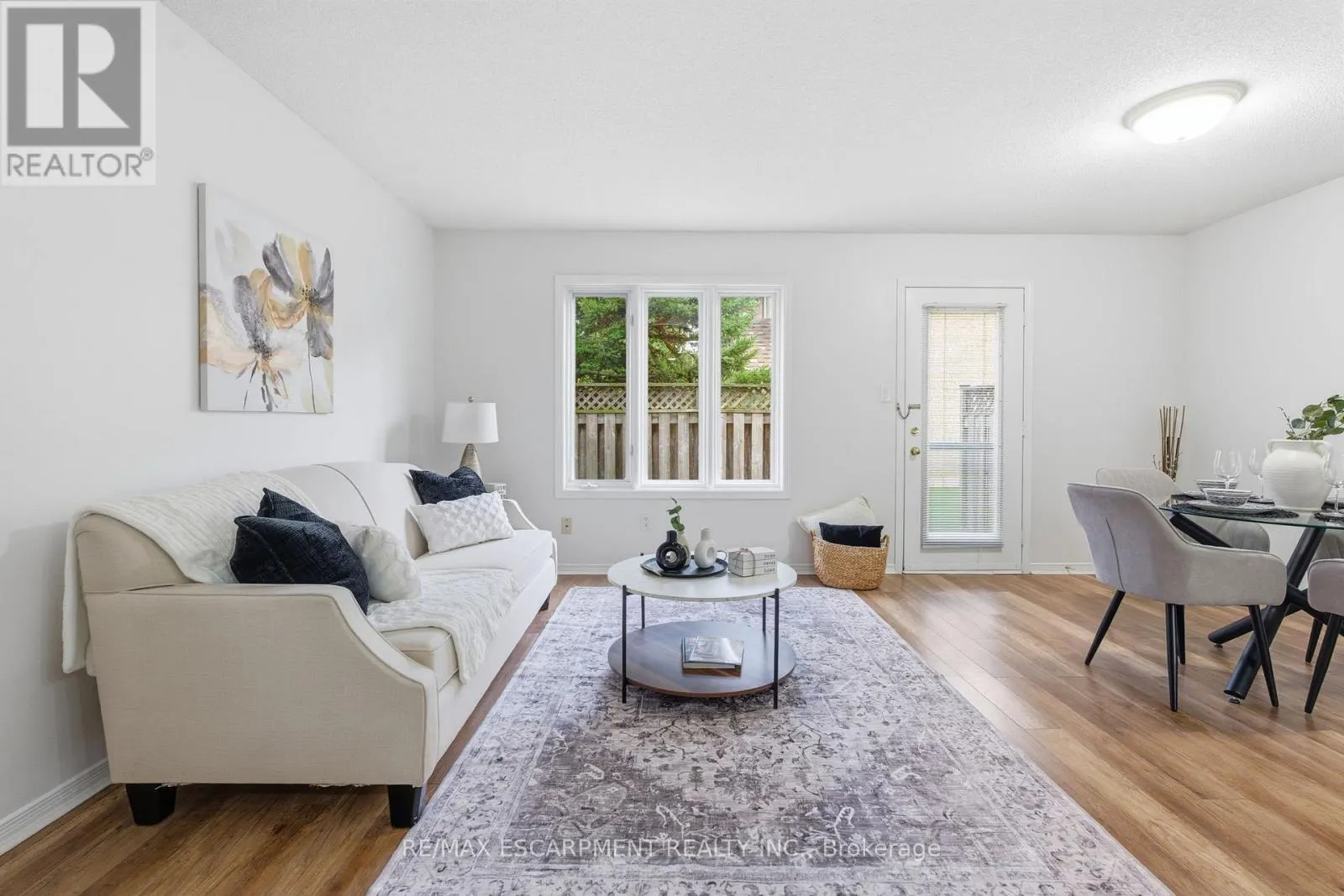 25 - 100 VINEBERG DRIVE