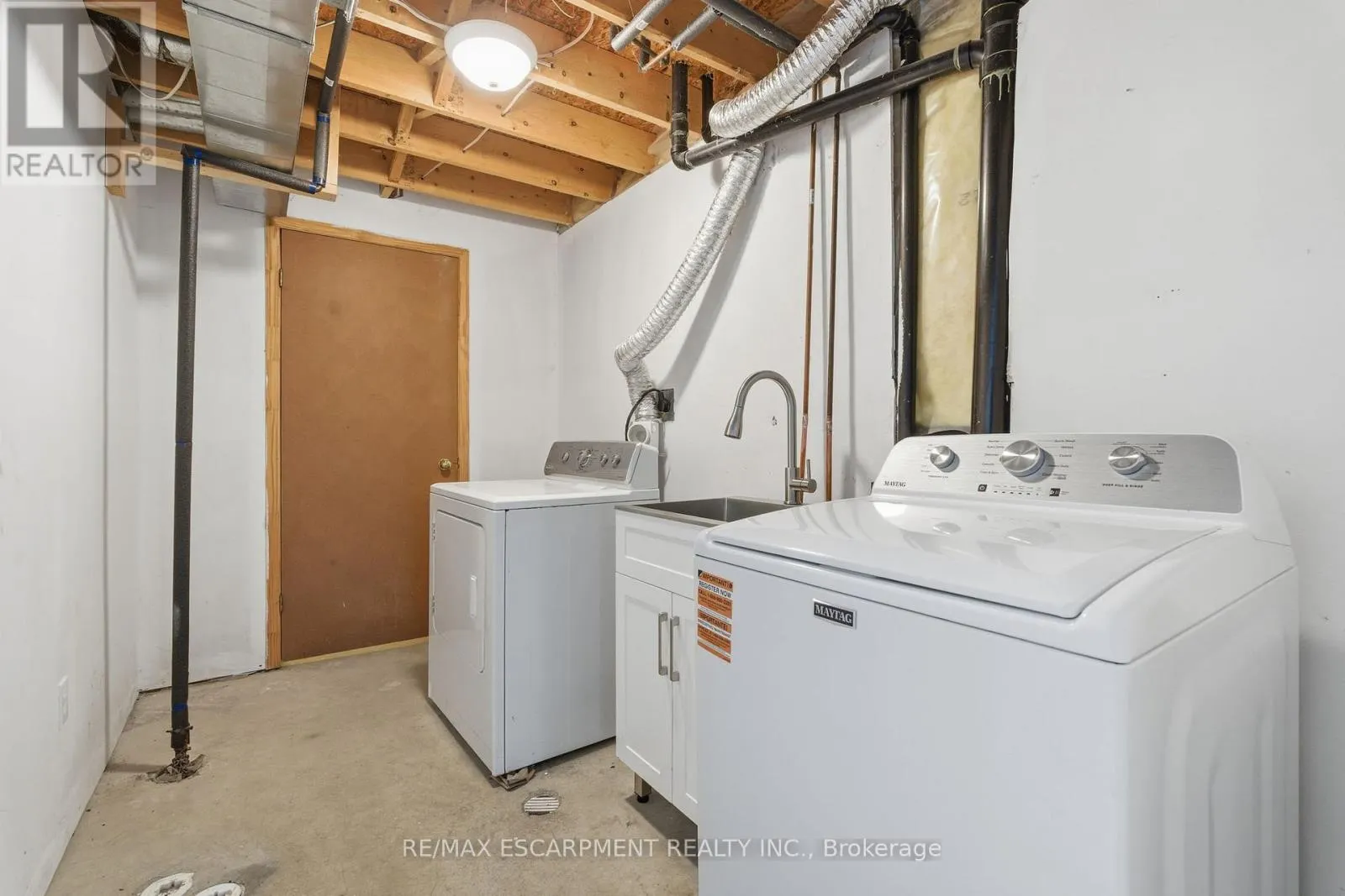 25 - 100 VINEBERG DRIVE