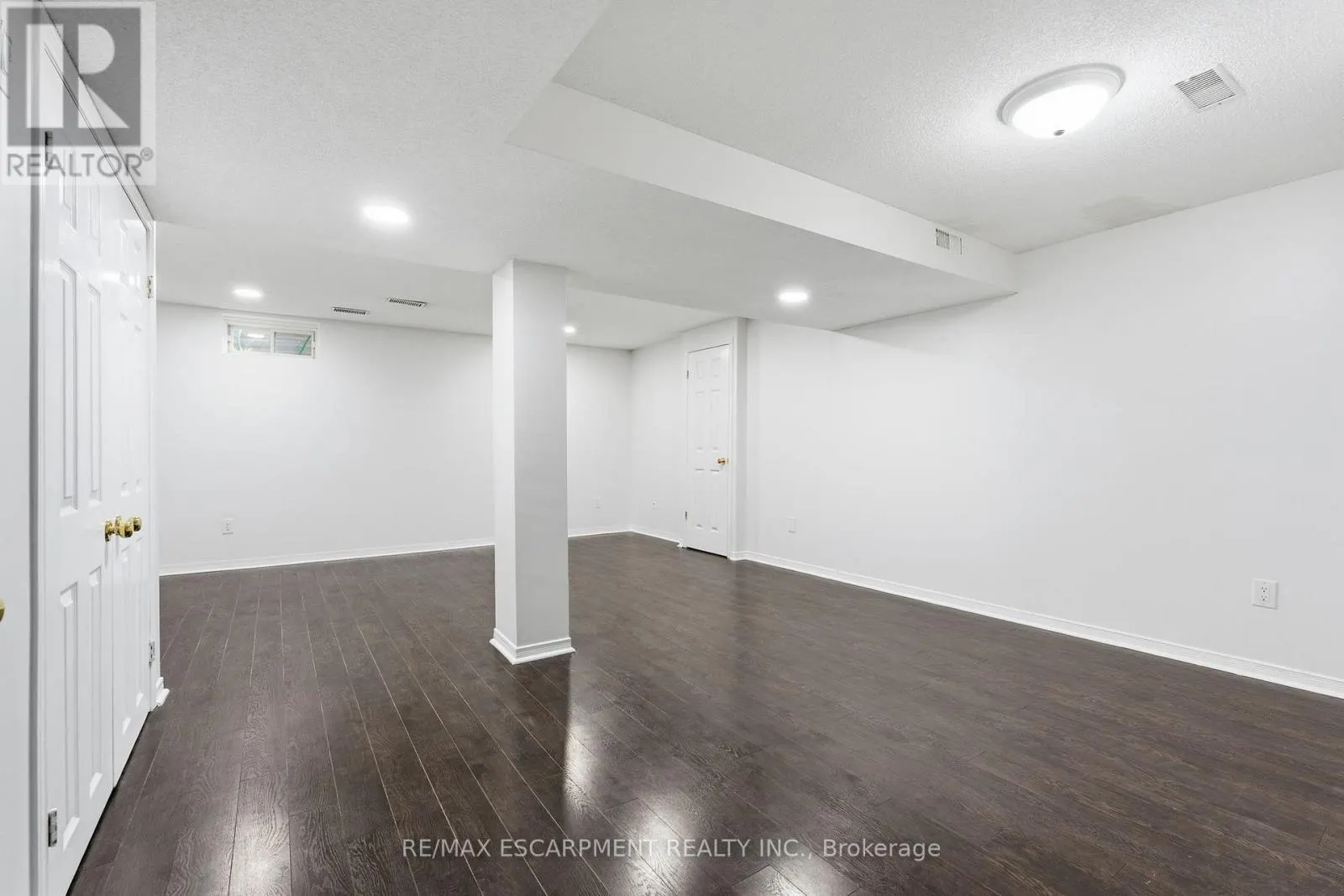 25 - 100 VINEBERG DRIVE