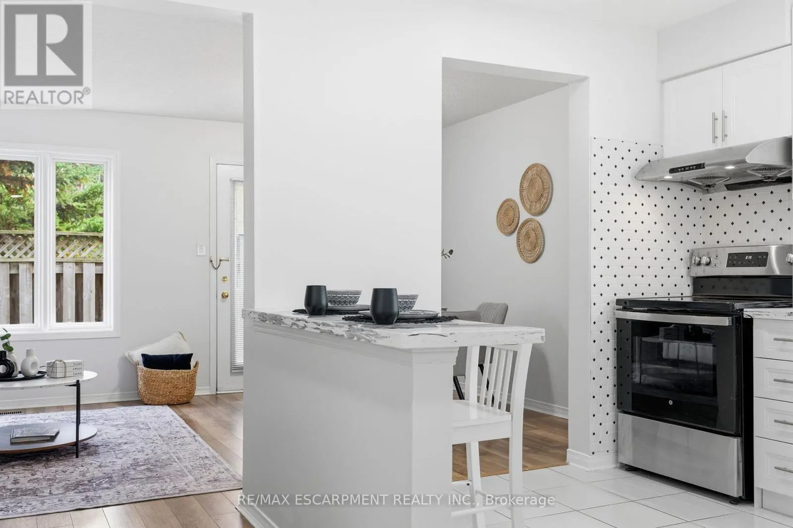 25 - 100 VINEBERG DRIVE