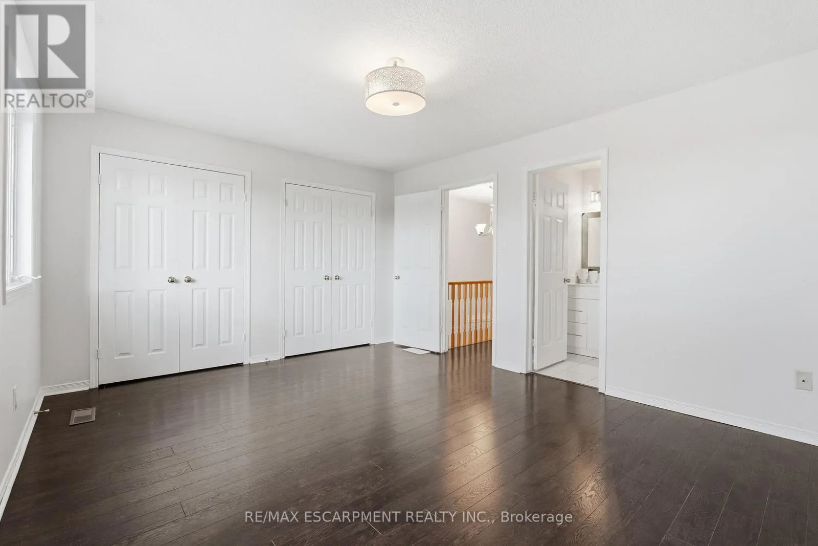 25 - 100 VINEBERG DRIVE