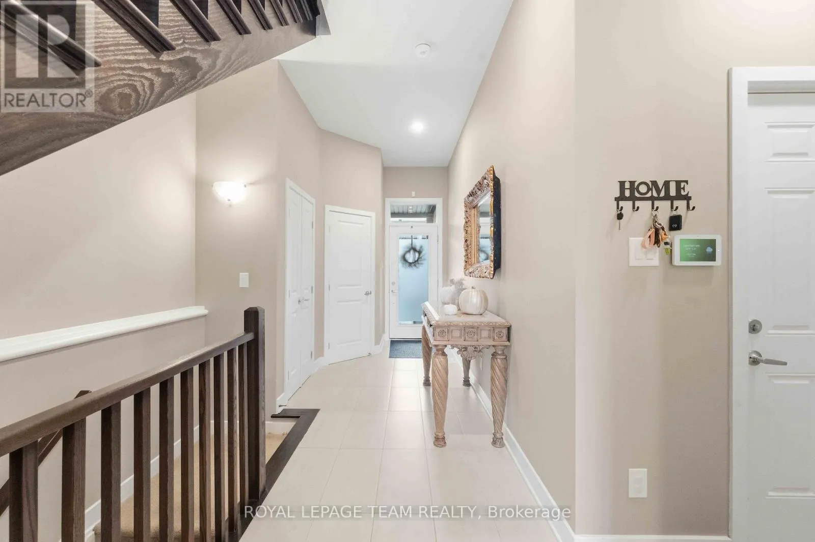 542 BORBRIDGE AVENUE