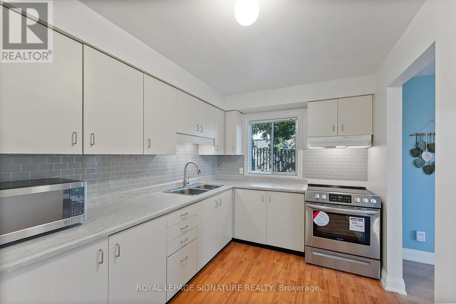 110 - 30 HUGO CRESCENT