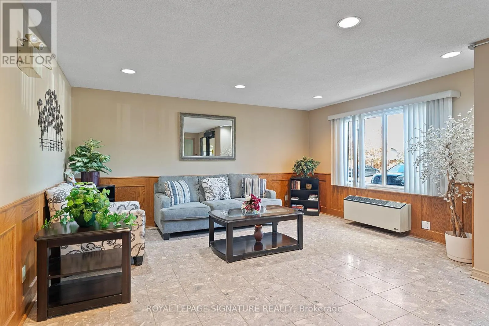 110 - 30 HUGO CRESCENT