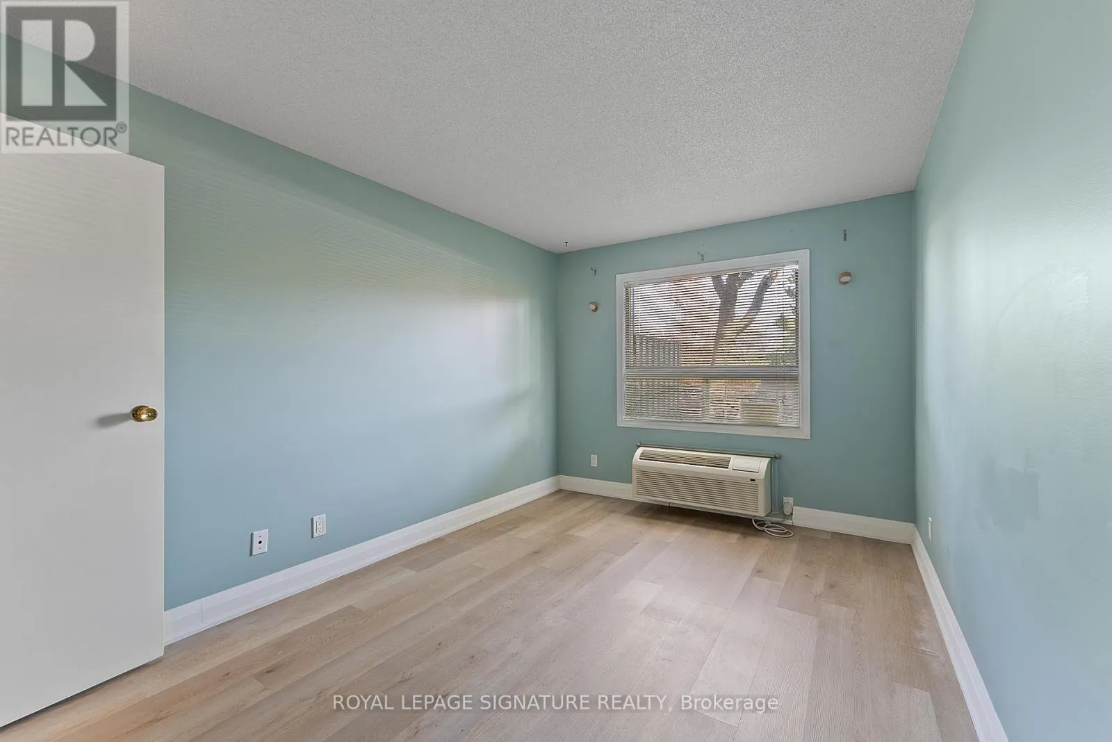 110 - 30 HUGO CRESCENT