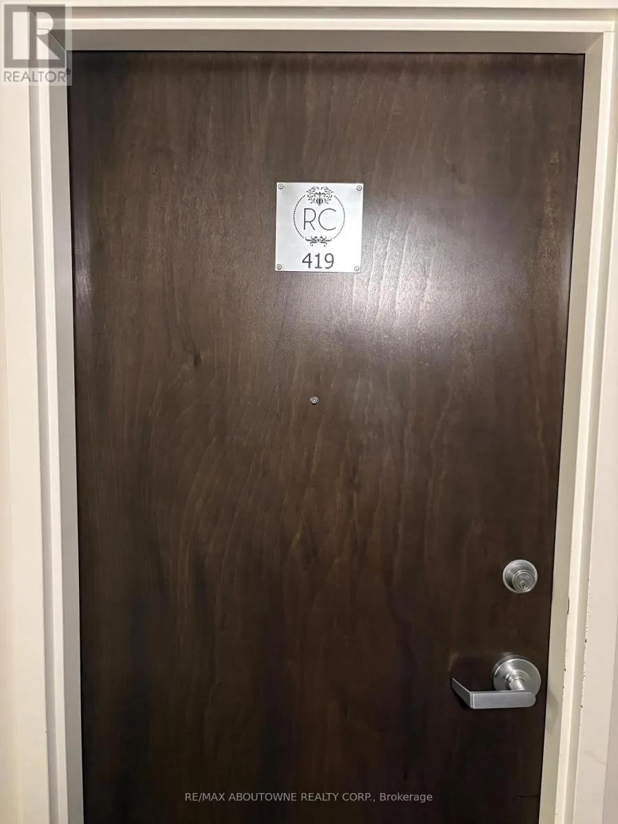 419 - 118 KING STREET E