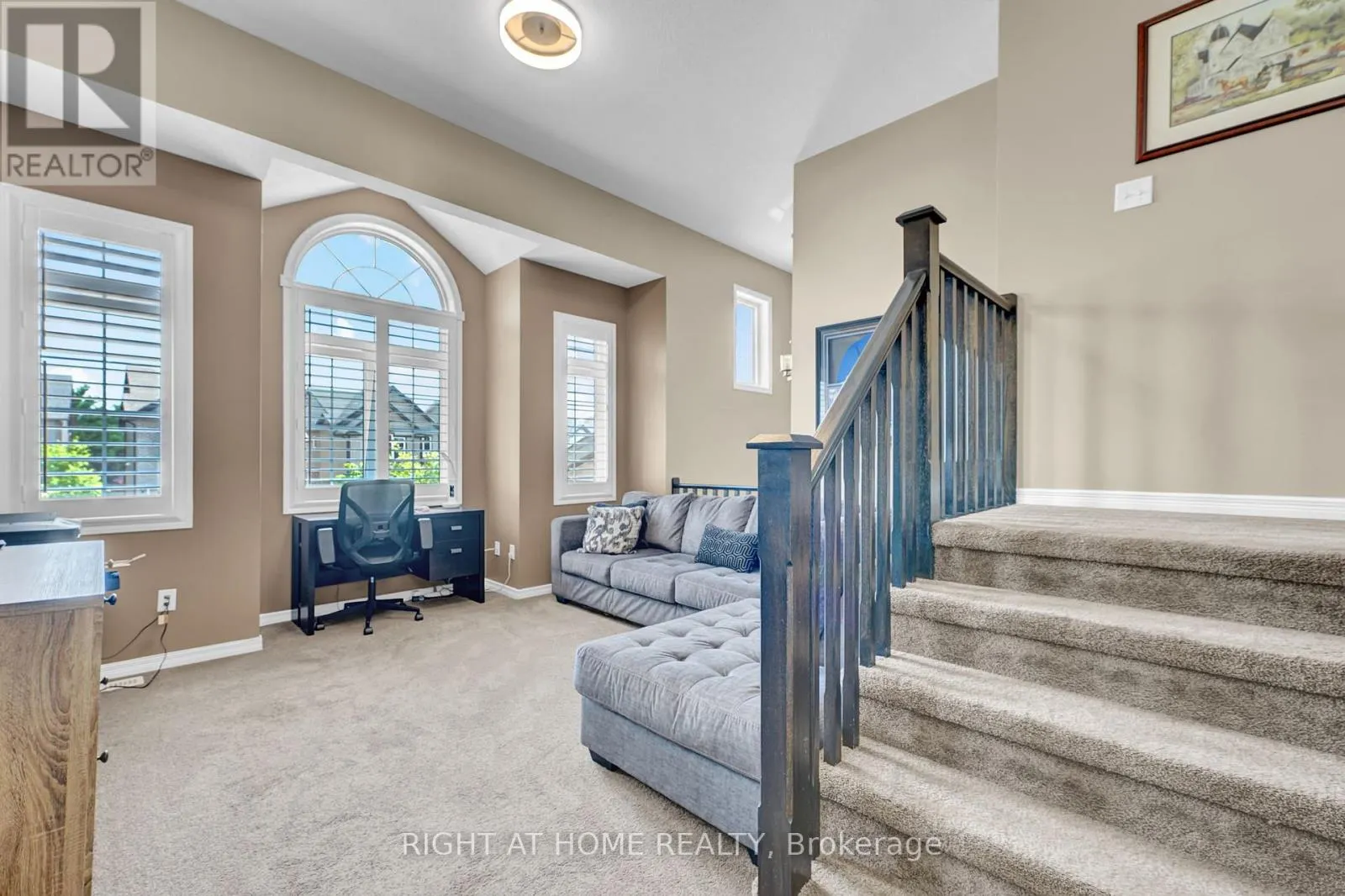 211 HARDCASTLE DRIVE