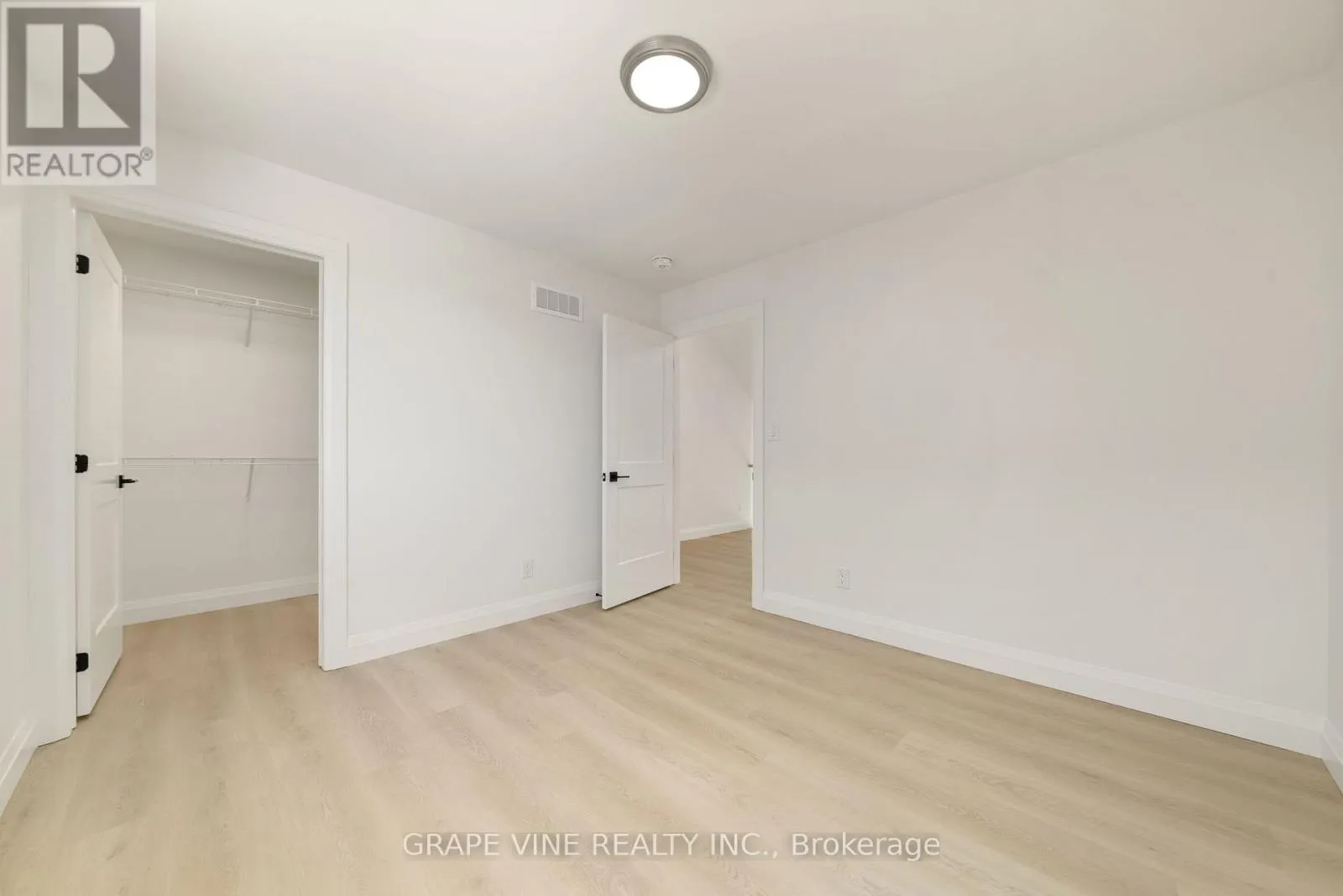 128 ROYAL GALA DRIVE