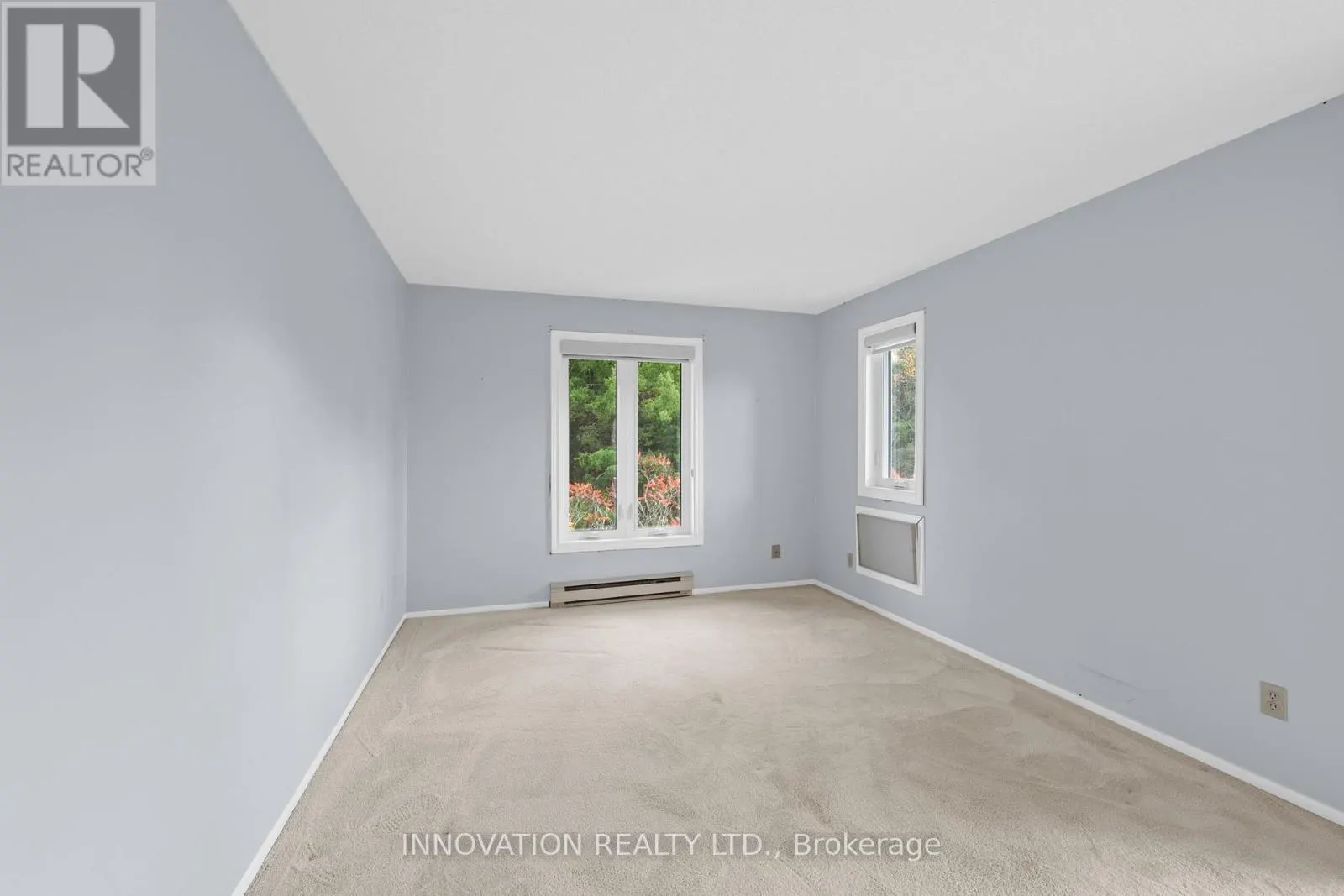 8 - 5 TIMBERVIEW WAY