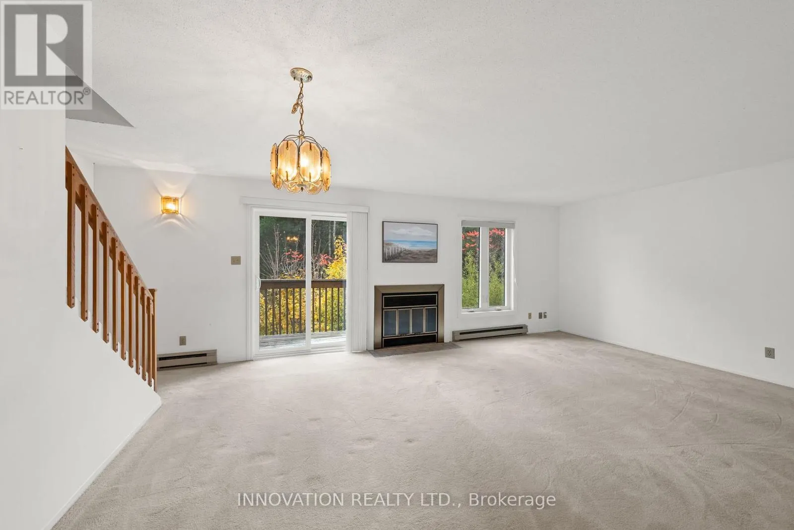 8 - 5 TIMBERVIEW WAY