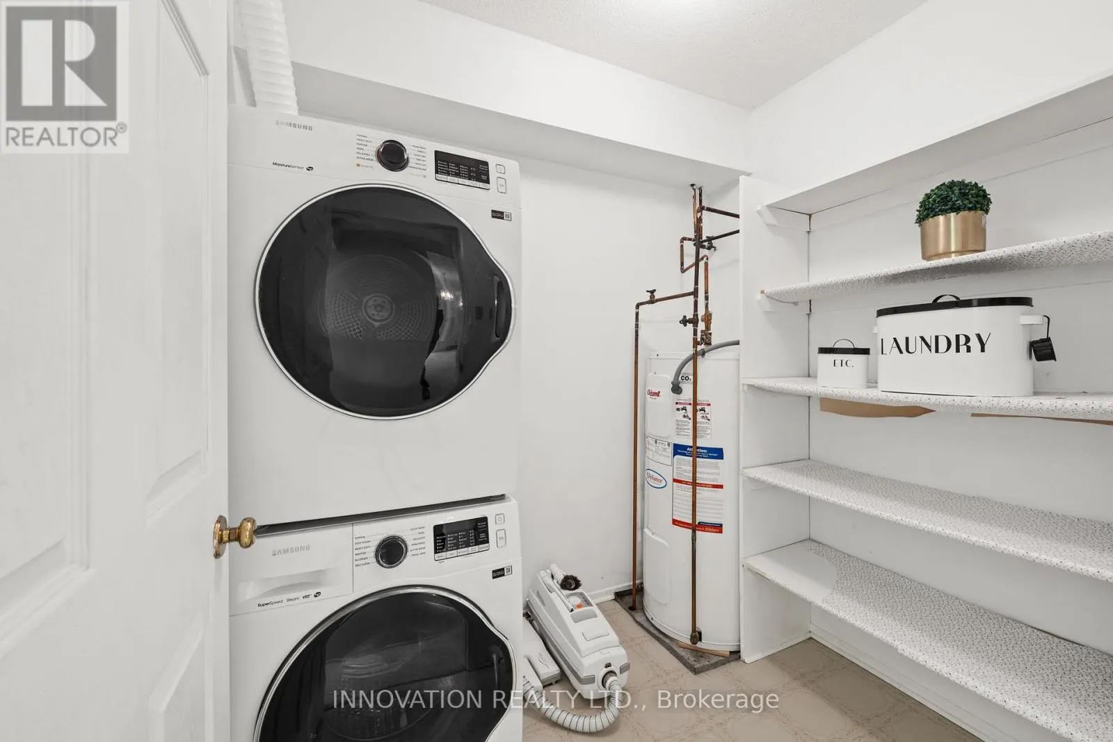 8 - 5 TIMBERVIEW WAY