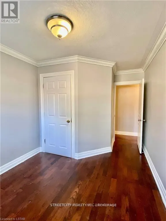 104 - 570 WILLIAM STREET, #104